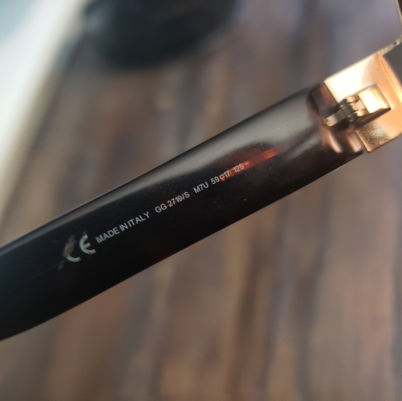 🛑SOLD LOCAL🛑 GUCCI SUNNIES - Picture 4 of 6